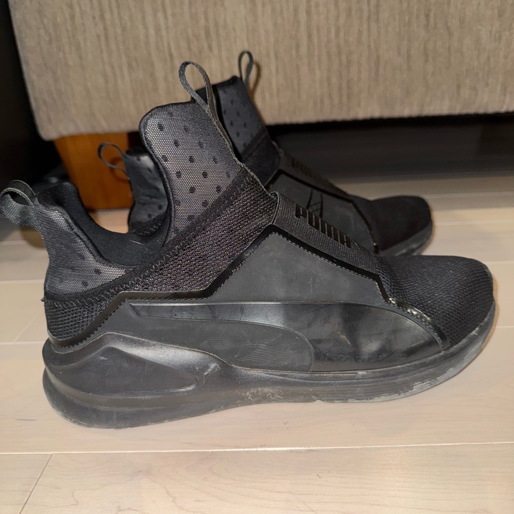 Puma sneakers women’s size 9.5